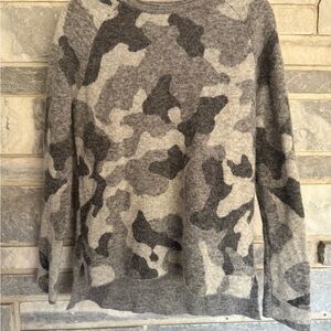 Athleta Gray Camo Knit Top - Alapaca/Wool/Nylon Blend